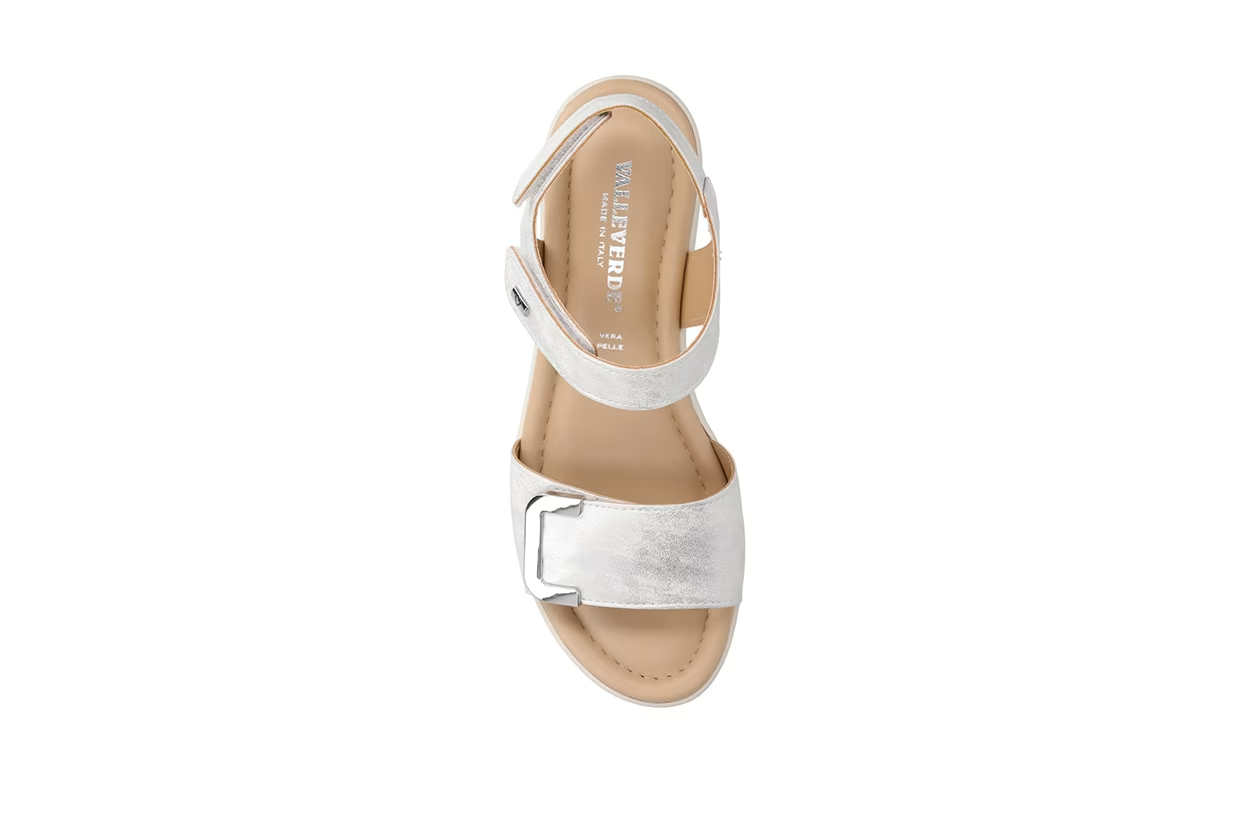 Valleverde Sandalo Donna Pelle Argento con Zeppa e Accessorio Decorativo