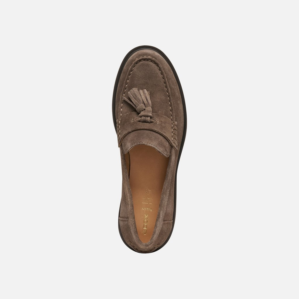 Geox Spherica EC1 B mocassino donna tortora in camoscio con nappine